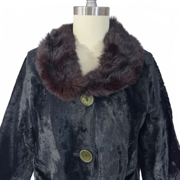 Vintage 1950s Black Velvet Jacket with Fur-Trimmed‎ Collar | Size M - Picture 3 of 8
